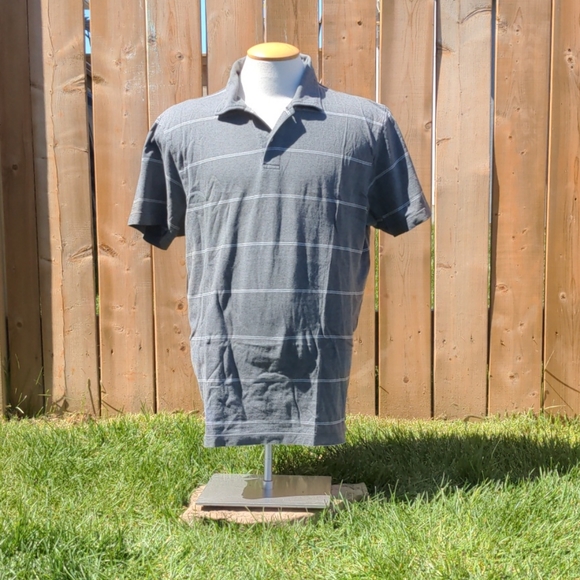 Old Navy polo shirt - Picture 1 of 3